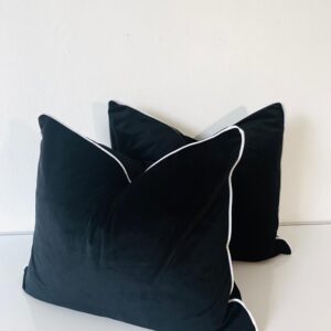 Pack of 2 Black velvet cushions